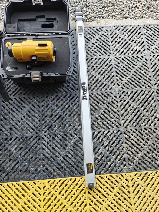 Niwelator optyczne DeWalt DW096