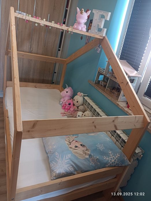 Łóżko domek z materacem