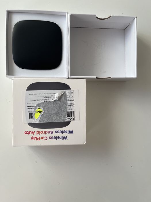 Nowy Wireless CarPlay & Android Auto AI Box | Android 13 | 2 GB/32 GB