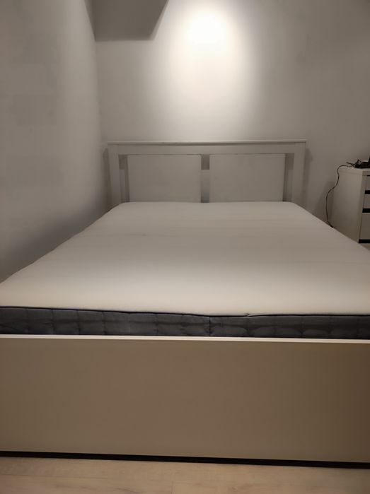 Cama de casal IKEA 1,40cm por 2,00 e Colchão Vesteroy(Guimarães e Santo Tirso)