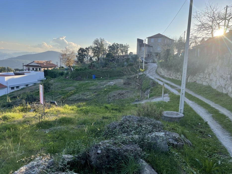 Terreno para construção em Canelas