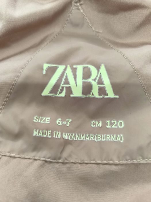 Куртка зара zara на 120см. Стан чудовий, колір -пудра