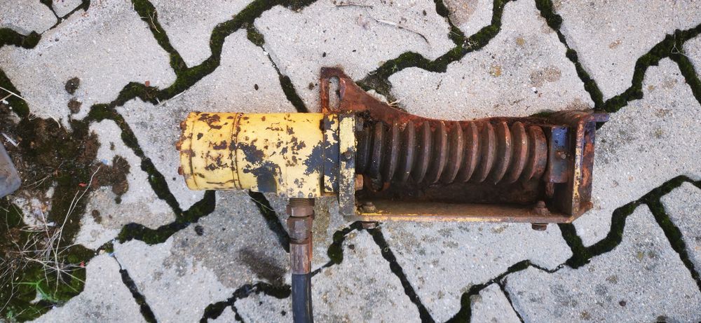 Sterowanie rurą Sieczkarnia New Holland 2205