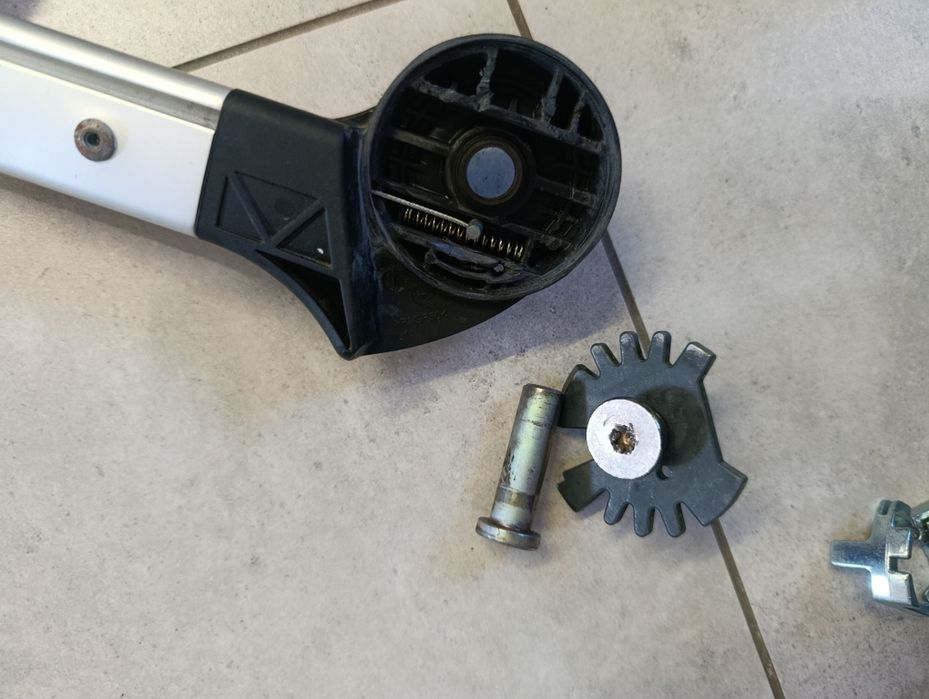 Stelaż hamulce rama Quinny zapp flex plus xpress na części s.bdb.