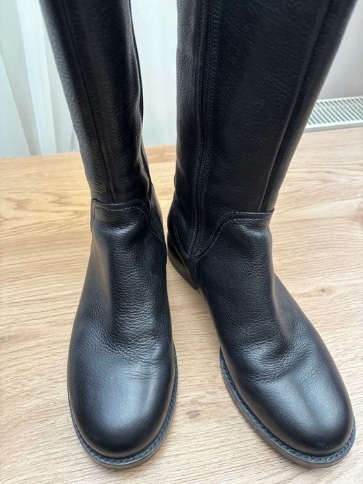 Długie kozaki marki Ecco