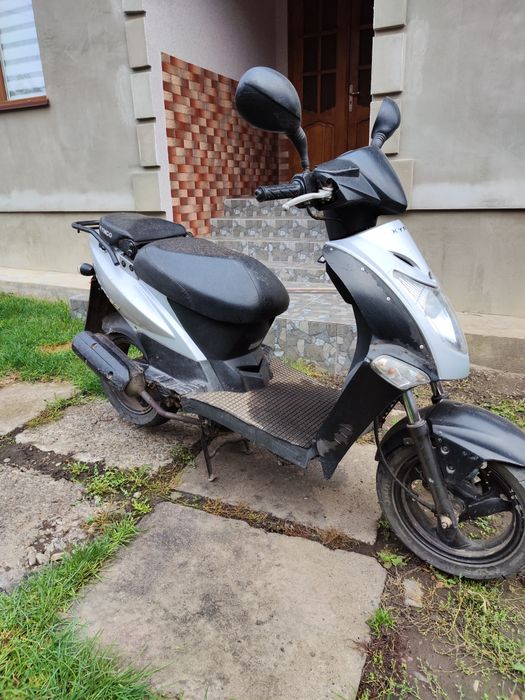 Kymco скутер мопед