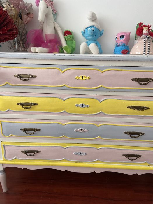 Comoda antiga pintada