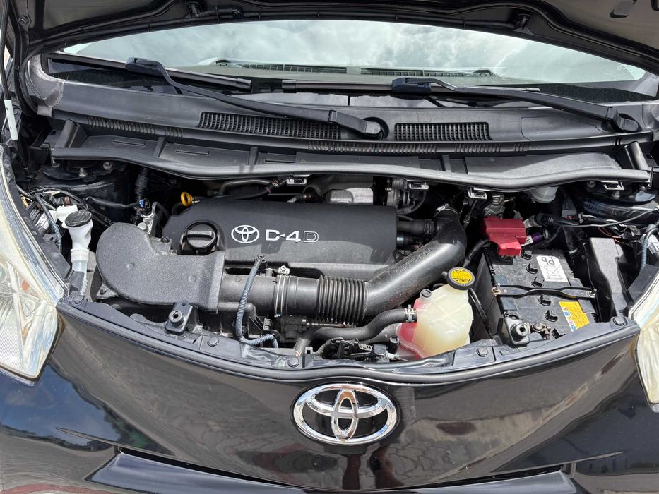 Toyota IQ 1.4 D4-D 90cv Full extras!!!