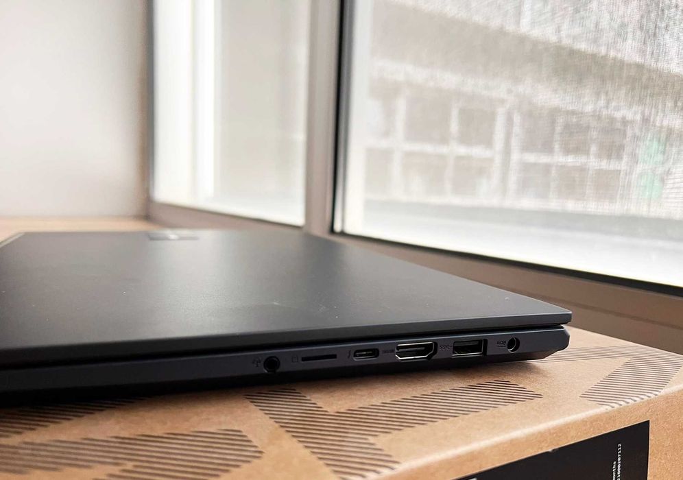 Asus Vivabook Pro 15.6 OLED praticamente novo