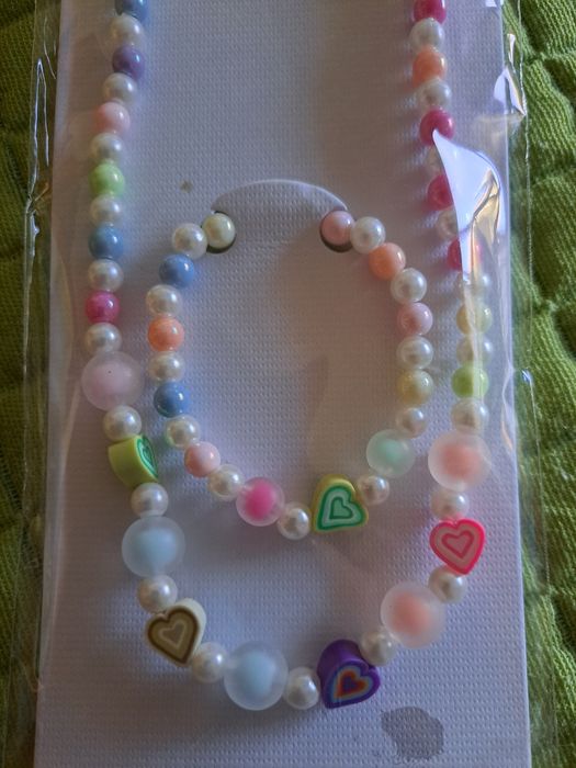 Colar e pulseira menina