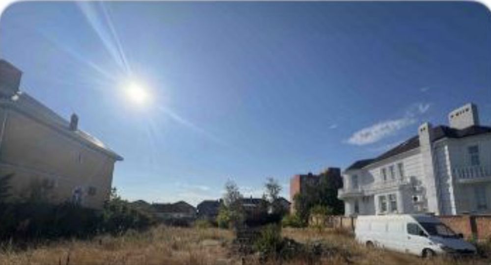 Участок 6 соток в Совиньоне, центр « Люстдорфа».