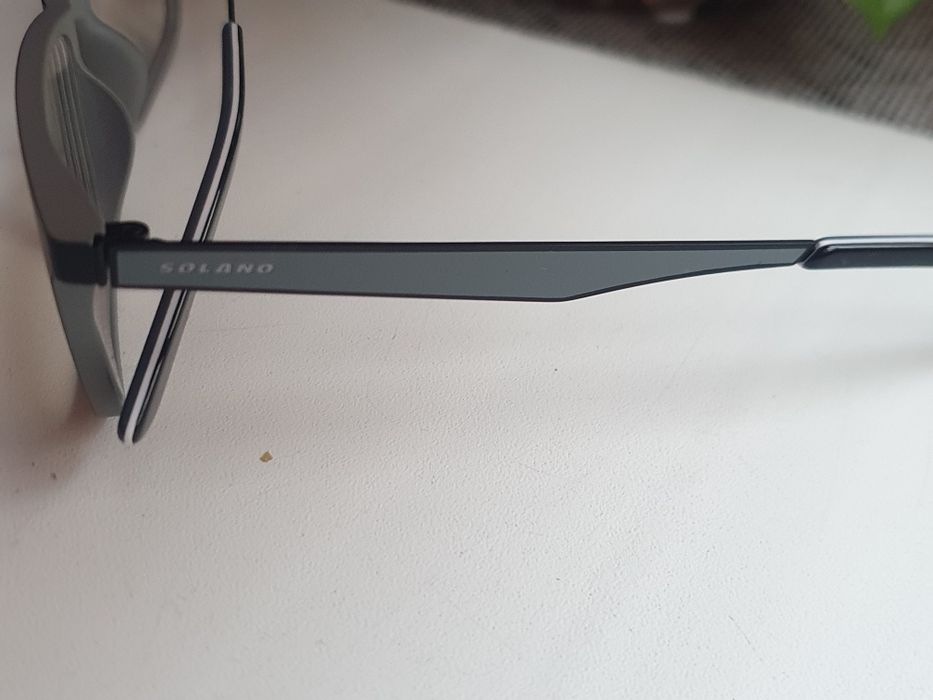 Oprawki Solano CL90201E