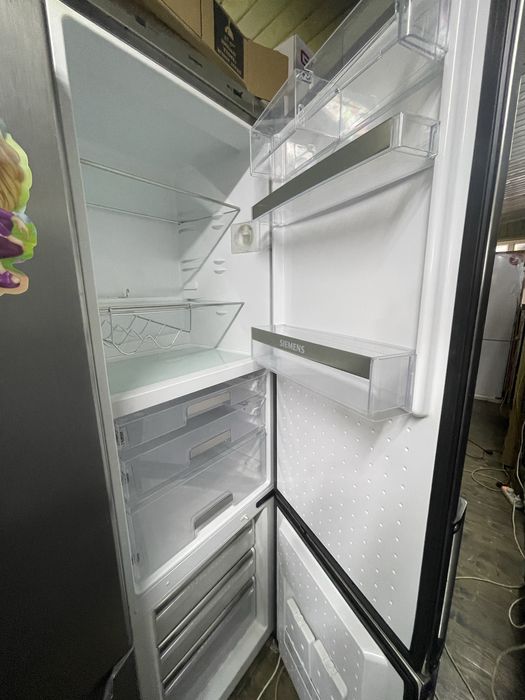 Холодильник з Європи  LG fvoh6587 вибір