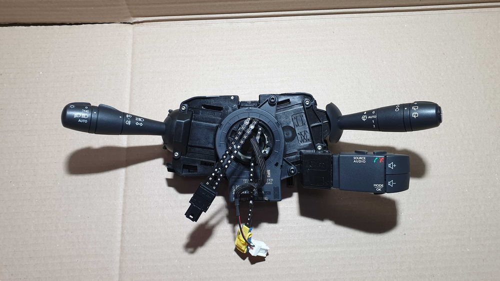 przełącznik zespolony taśma poduszki manetka Renault Clio IV 4 Captur