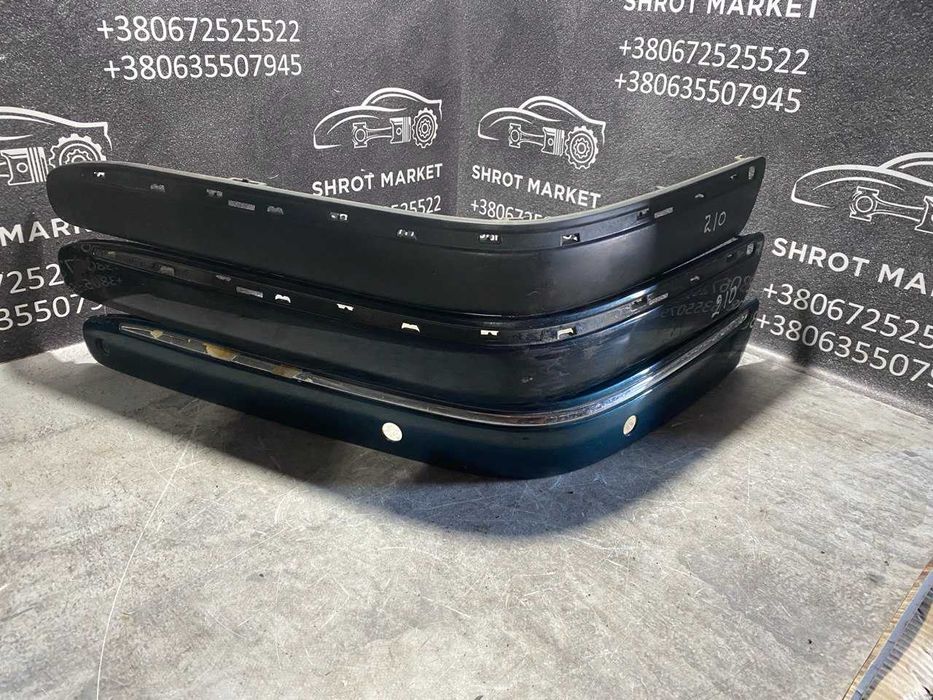 Накладка молдинг переднього бампера Mercedes W210 A2108851521