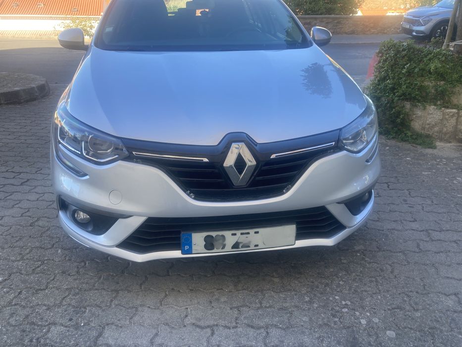 Renault Megane ST 2016/2017 Automática — Familiar (Opção PMR)