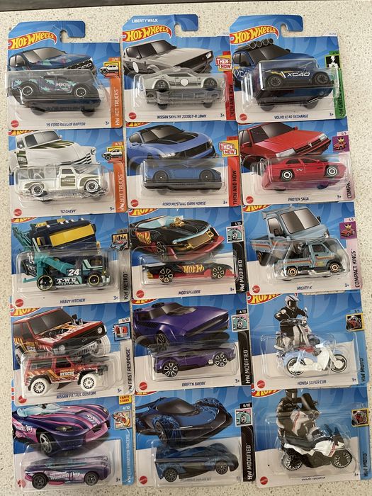 Машинкі hot weels