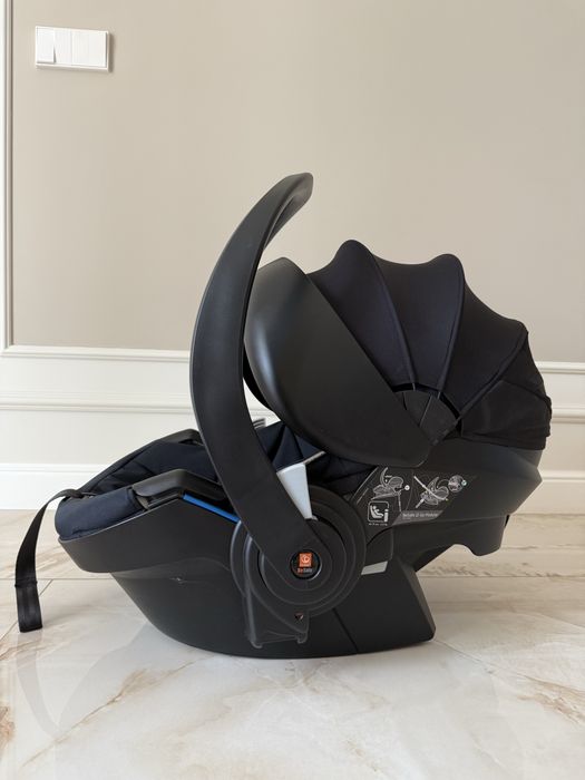 Автокрісло Stokke iZi Go Modular™ X1 by BeSafe®, група 0+