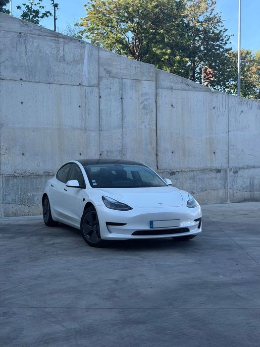 Tesla Model 3 Standard Range Plus RWD