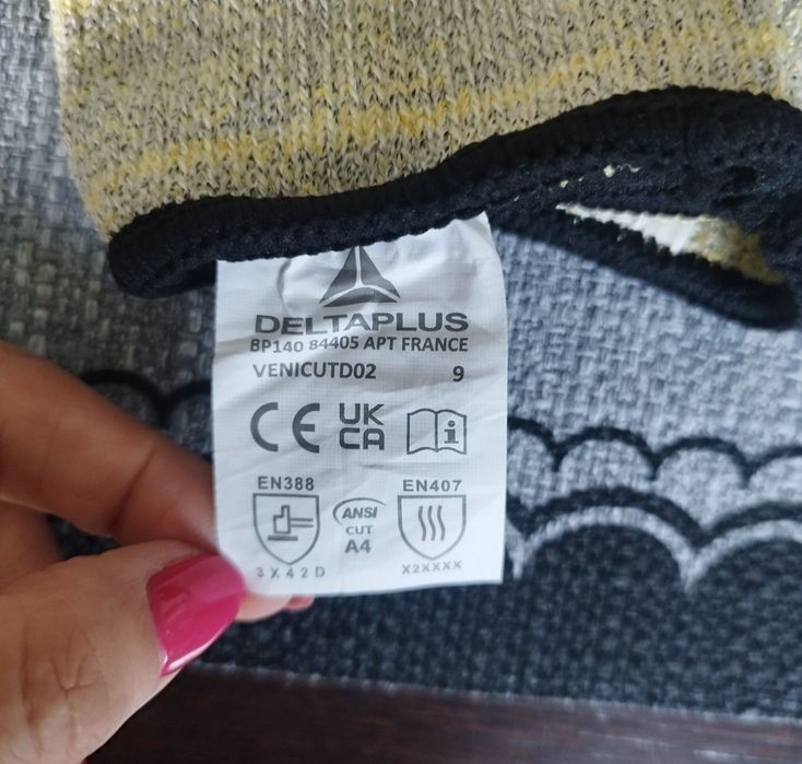 DELTA PLUS rękawice antyprzecięciowe VENICUT52 rozmiar 9/L