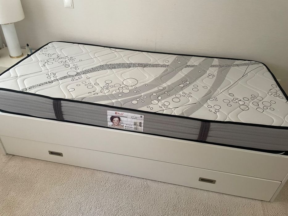 Cama solteiro lacado branco