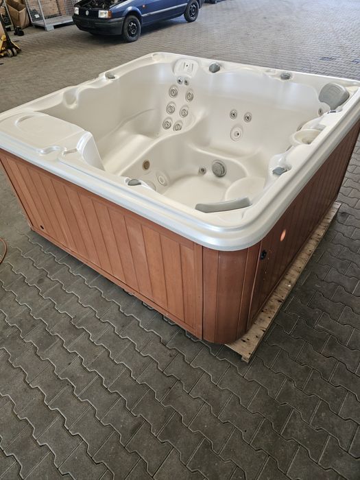 Sundance spas certa jakuzi jacuzzi całoroczne taras ogrod