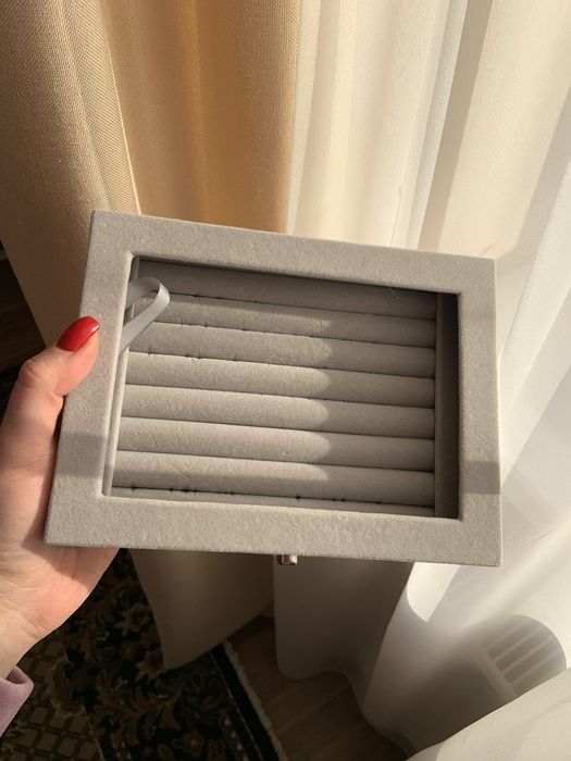 Коробка для прикрас ,органайзер