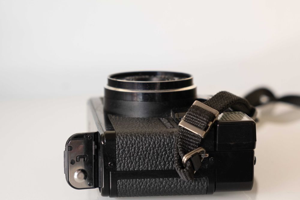 Câmara Fotográfica Analógica Compacta - Minolta Hi-Matic AF2