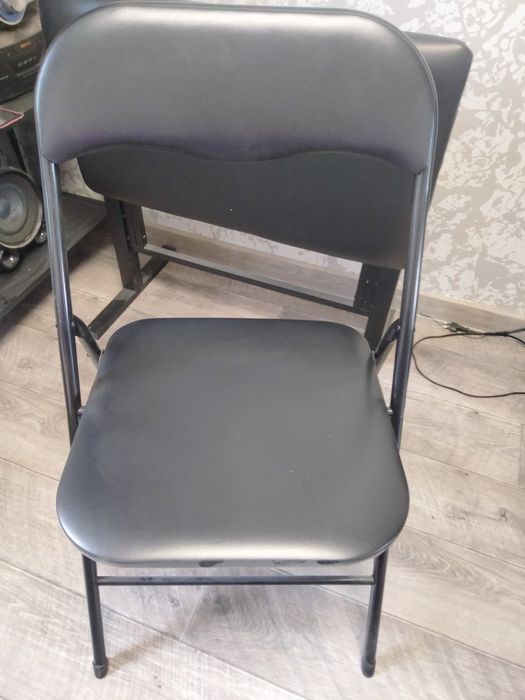 Продаю холдер и столик