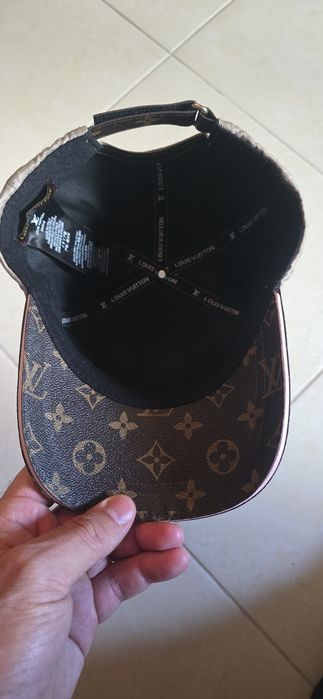 LV cap camurça e couro