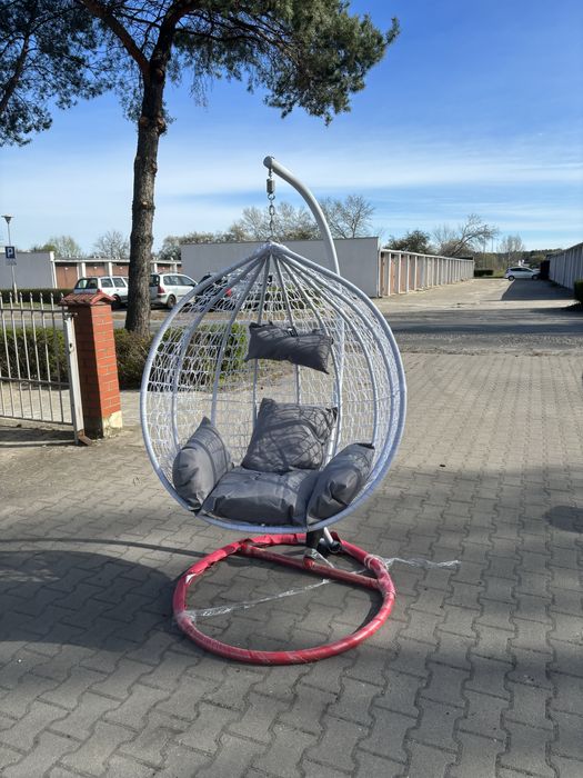 Fotel wiszący wolnostojący Gordon 105 cm/150 kg poduszki w cenie.