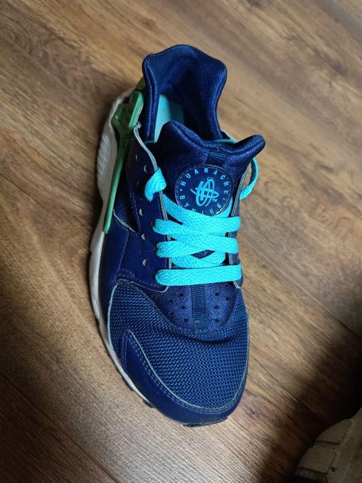 Nike huarche 38(24cm)