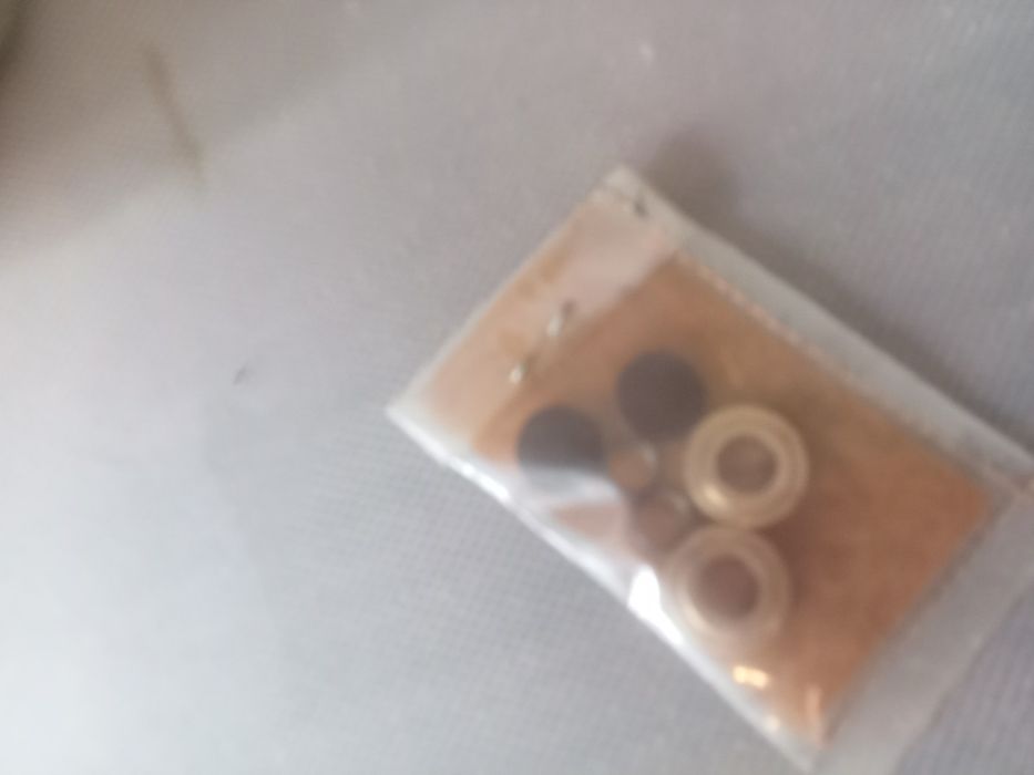Fiat 125p 126p zestaw naprawczy pompki paliwowej  Prl