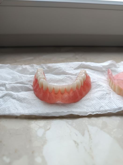 protezy zębowe nowe