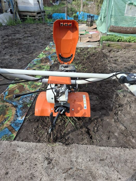 glebogryzarka stihl MH600.1