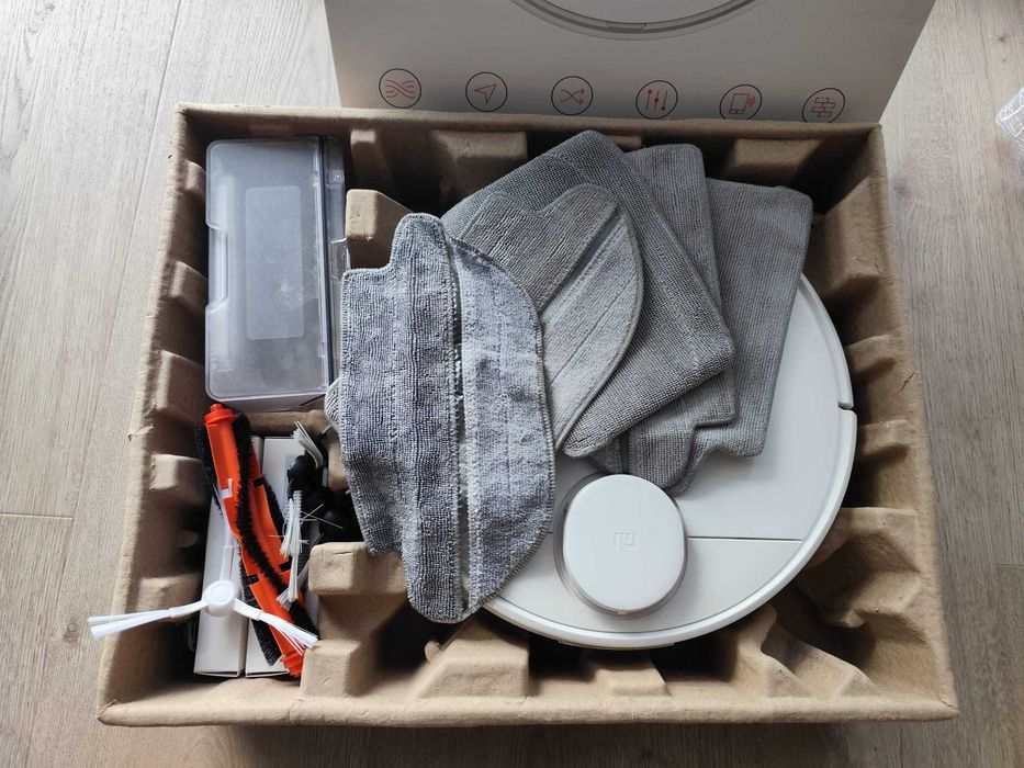 Robot sprzątający XIAOMI Mi Robot Vacuum Pro Biały