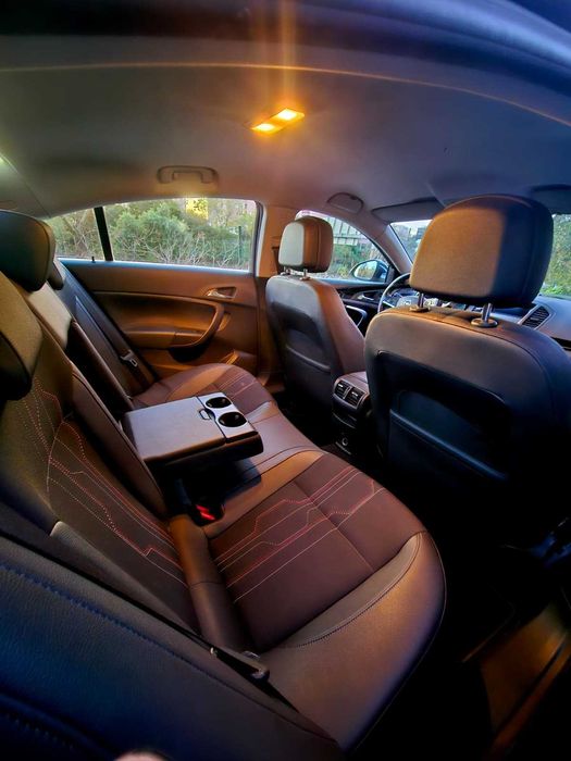 Opel Insignia A 1.4 Turbo 140 cv – 2012 – Nacional – Manutenção Feita