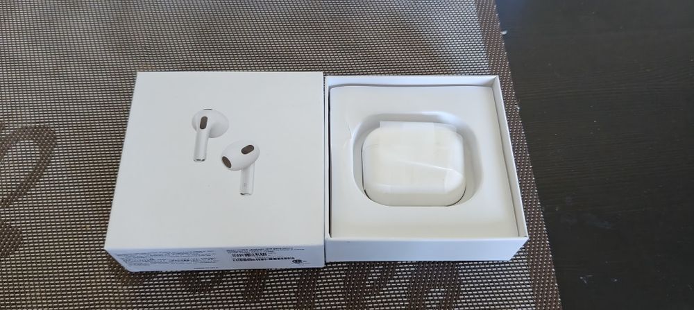 Air pods 3 (novos) ler anúncio