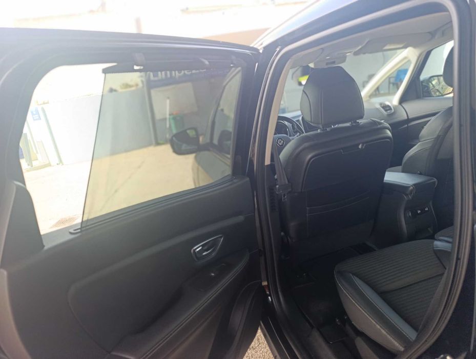 Renault Scenic Todos os documentos atualizados, grande oportunidade, muito bonita, aproveite.cor preto, localização Algarve — photo 5