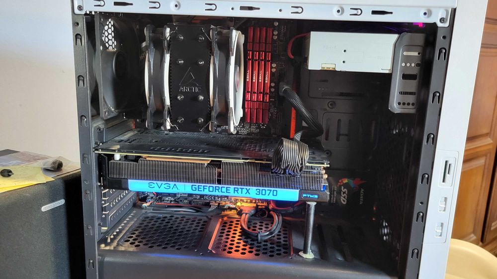 Pc gaming com ryzen 5600x, Rtx 3070 Evga FTW3 Ultra e 32gb de Ram