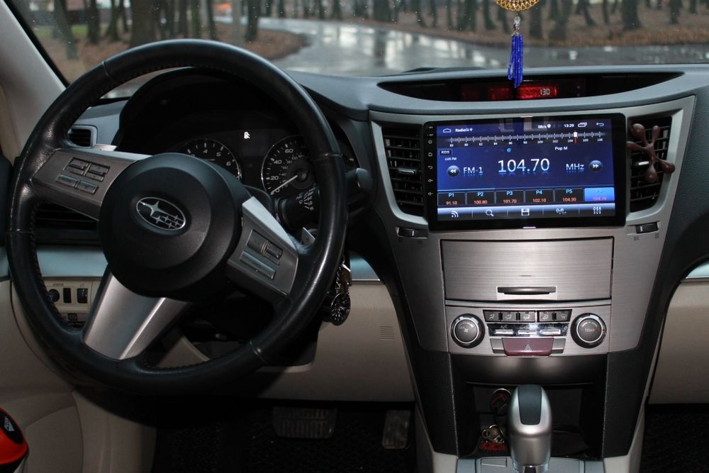Subaru legacy premium