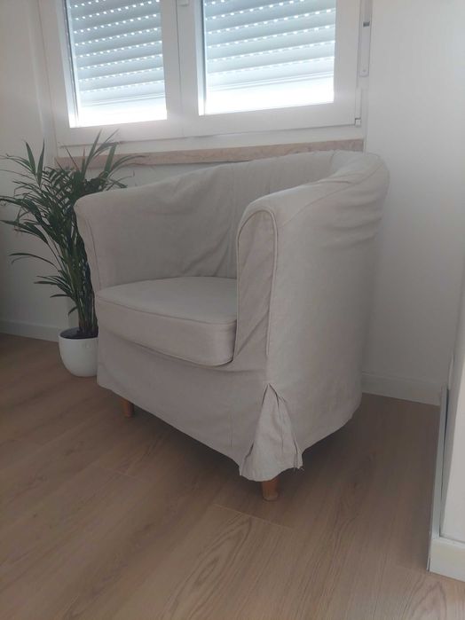 Duas poltronas - Modelo TULLSTA (IKEA)