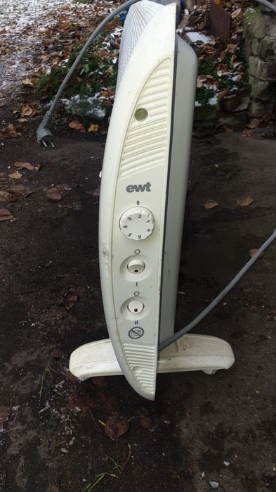 Grzejnik promiennikowy elektryczny Clima 20 TLS