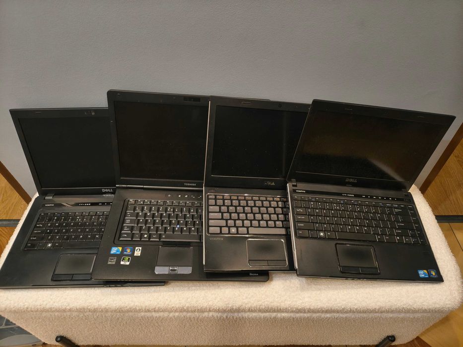 Laptopy DELL VOSTRO i Toshiba Tecra - Cena za 4szt.