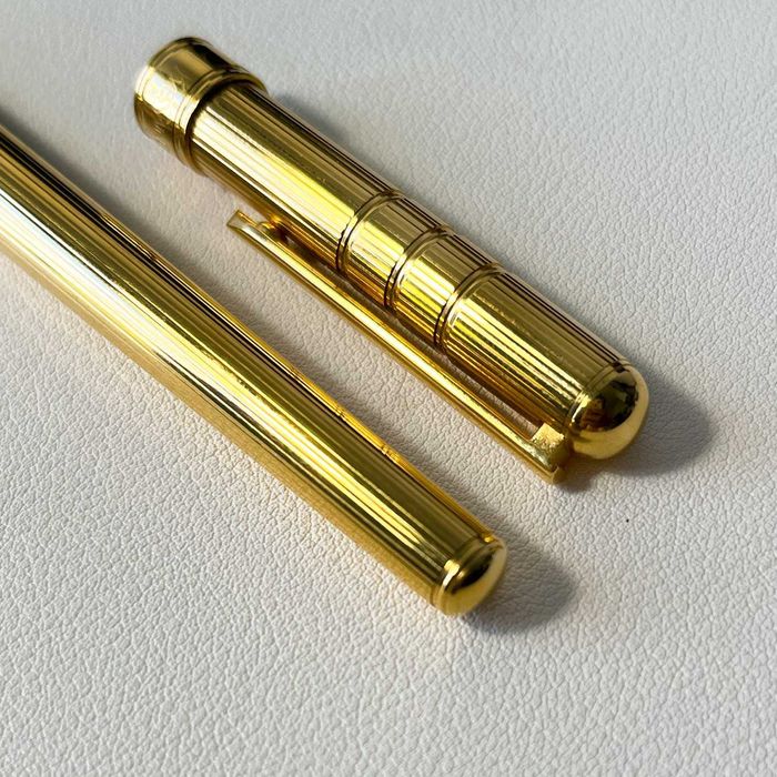 Caneta Yves Saint Laurent