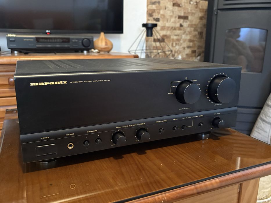 Amplificador Marantz PM 52