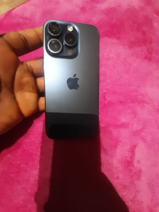 Vendo o meu iPhone  15 pro l