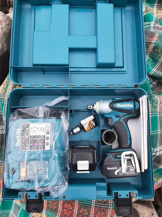 Акумуляторний гайковерт Makita BTW251RFE