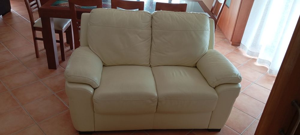 Secretary and sofa64552783475074120