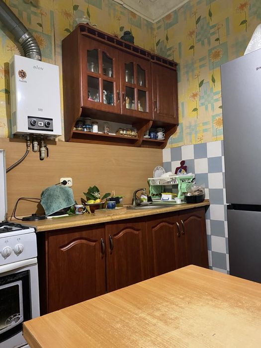 Продам 2 кім квартиру у центрі біля парку Вовка Андрія
